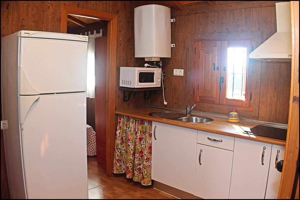 Bungalow Curro Pareja 131 Conil De La Frontera Esterno foto