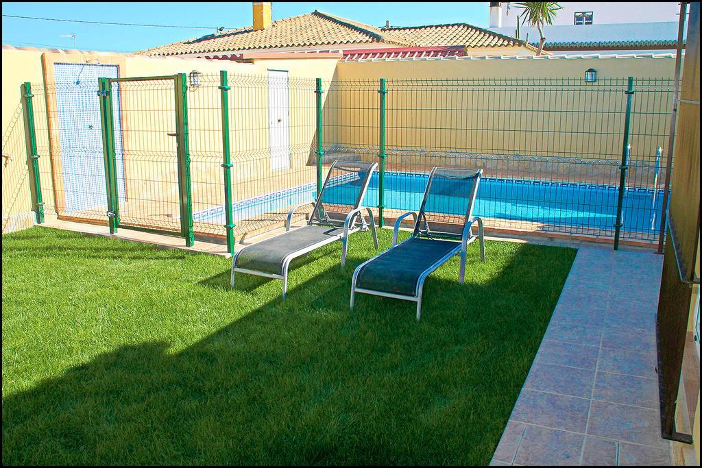 Bungalow Curro Pareja 131 Conil De La Frontera Esterno foto